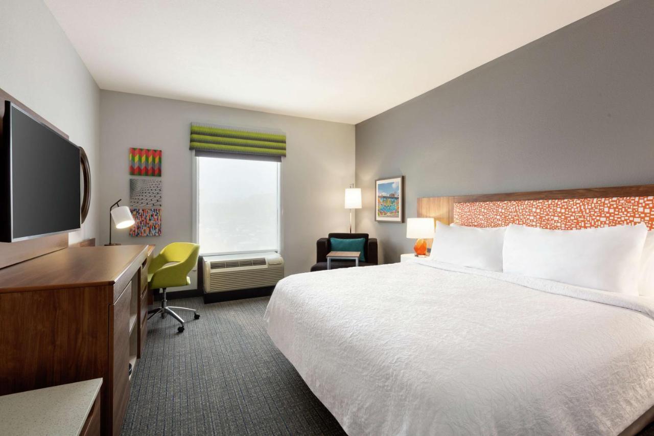 Hotel Hampton & Houston-cypress Station
